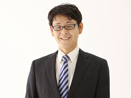 足立 正